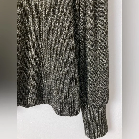 Women’s LOFT Black and Gold Sweater Size Large - Picture 9 of 10